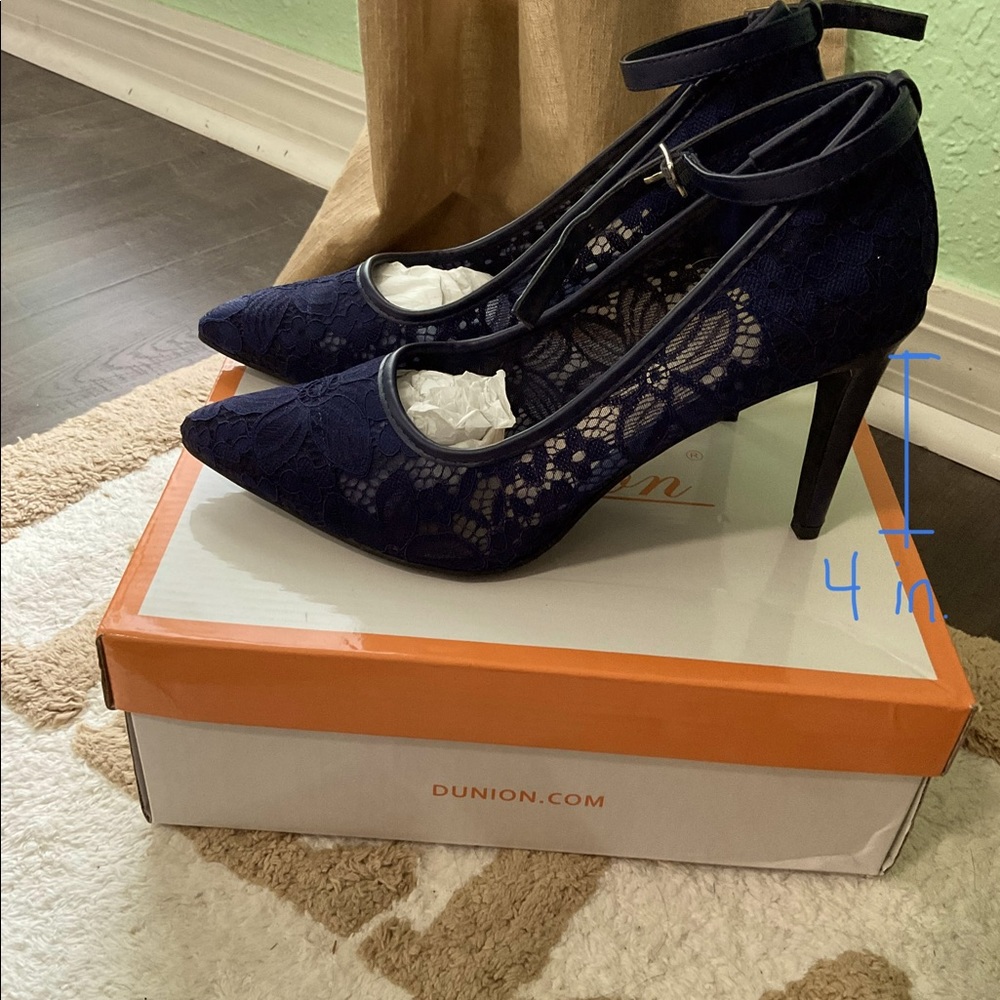 ⚠️NEW Navy Lace 4” Heels w/Ankle Strap❣️